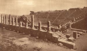 VESTIGES ROMAINS ET HAUTS PLATEAU 00027TIMGAD LE THEATRE